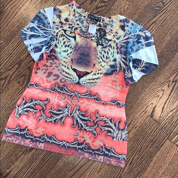 🌟Studded Print Shirt🌟 - Picture 2 of 4